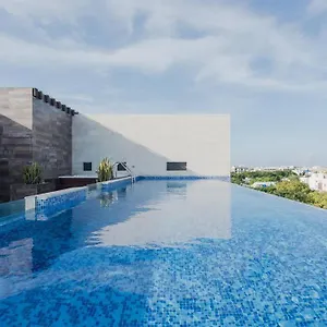 https://casa-mandarine-playa-del-carmen.quintano-roohotels.com
